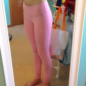 *sold in trade*Size 4 pink lululemon wunder unders