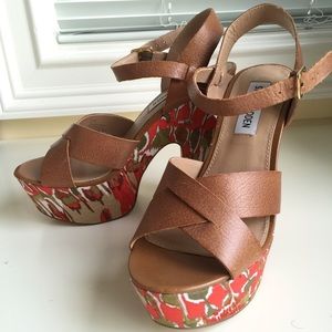 Steve Madden wedges size US6
