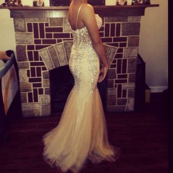 🚫SOLD🚫 Prom dress - Picture 2 of 2