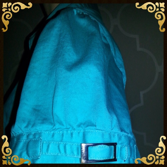 Button down Blouse - Picture 3 of 3