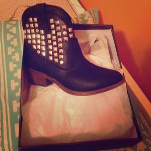 Size 8 just fab boots