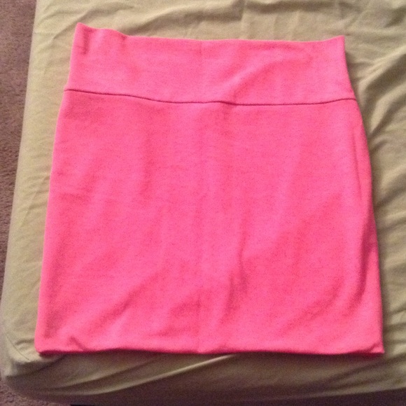 Britt pink skirt from body central
