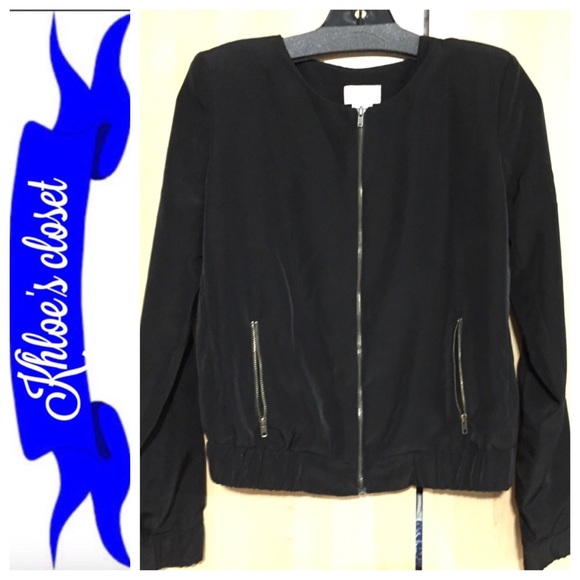 ❌SOLD❌Sporty / Bomber Style Jacket🌼
