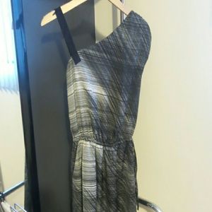 Gap dress above the knee