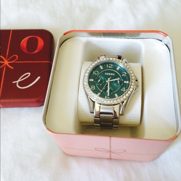 turquoise face silver fossil watch