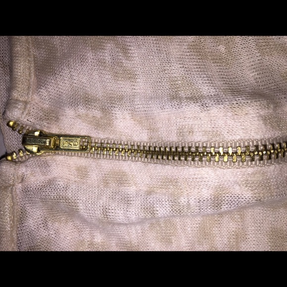 blouse - Picture 2 of 2