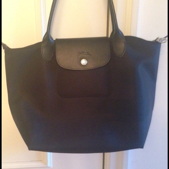 Small black longchamp tote