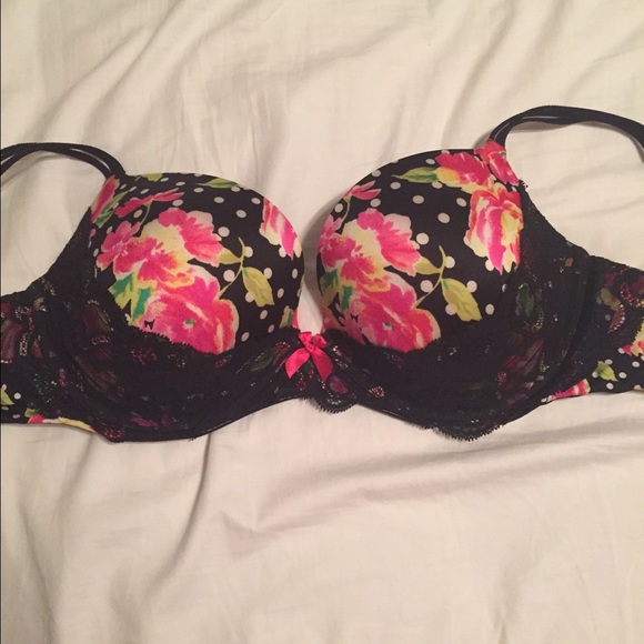 Victoria secret bra