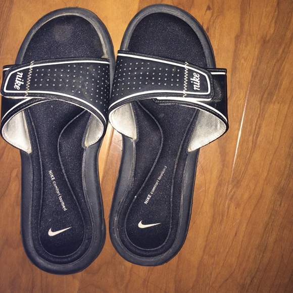 Nike sports sandals