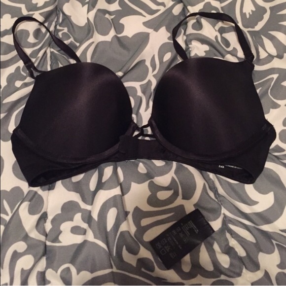34b bombshell Victoria secret bra