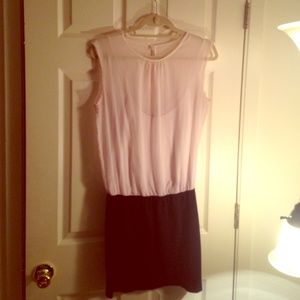 Guess black and white dress size Large