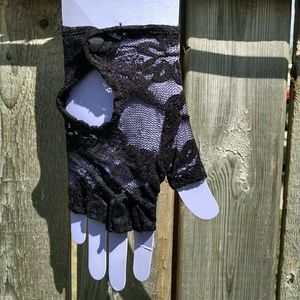 Black lace gloves goth
