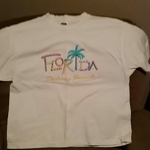 Beautiful stitching Florida t shirt