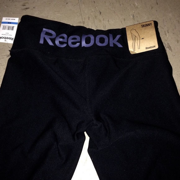 ❌SOLD❌🆕 Reebok leggings - Picture 2 of 3