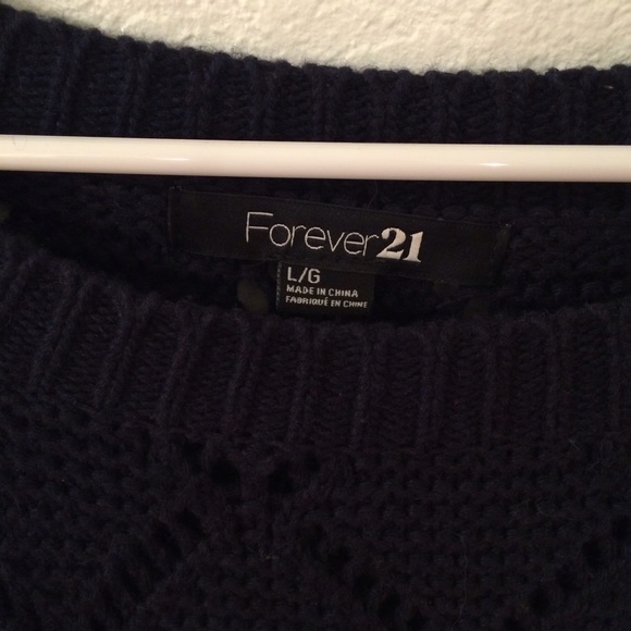 ❌SOLD❌Forever 21 Cropped Sweater Sz L - Picture 2 of 3