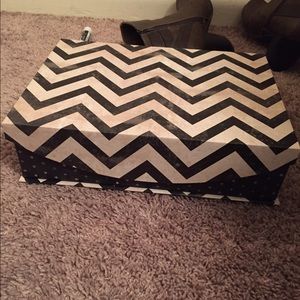 Chevron/Polka Dot storage box