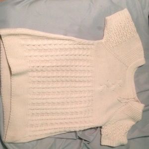Very pretty knit short sleeved shirt.