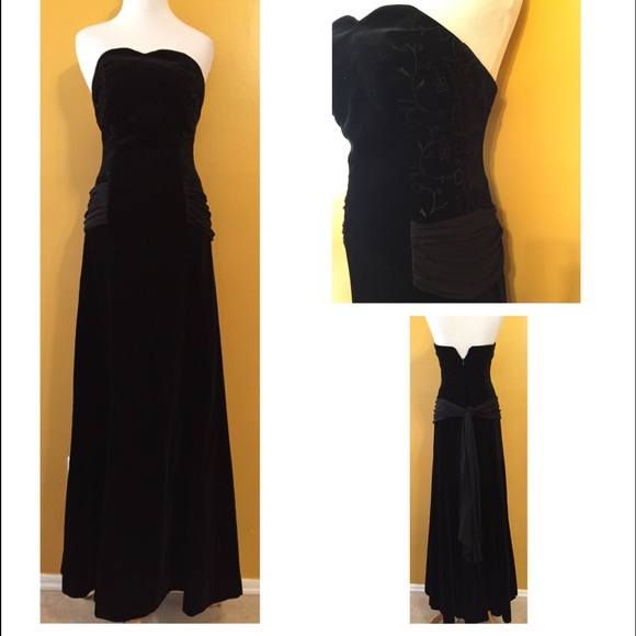 Vintage Dresses & Skirts - Vintage Velvet Laura Ashley Strapless Formal Gown
