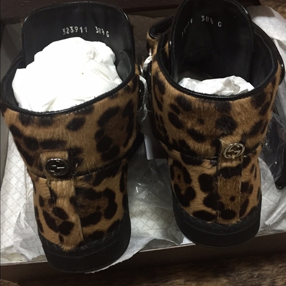 WOMAN'S 100% AUTHENTIC GUCCI PONY HAIR SNEAKERS - Picture 2 of 4