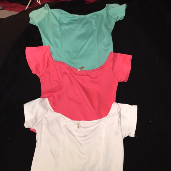❌SOLD❌3 crop tops