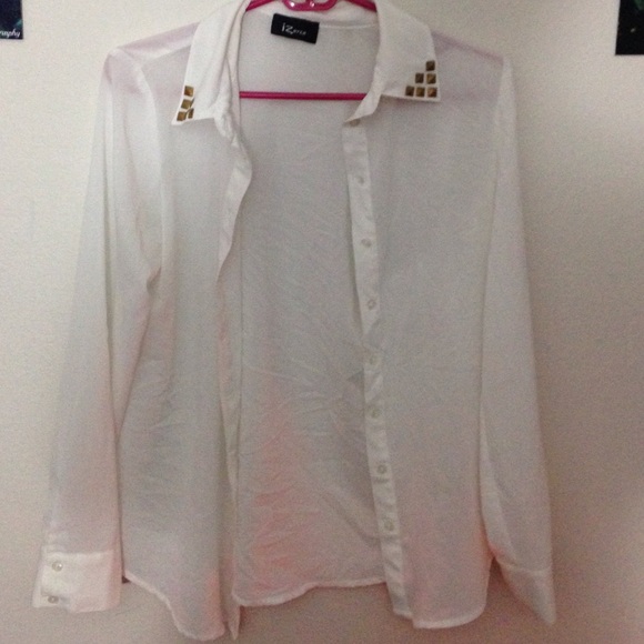 Button up white shirt with gold studs collar - Picture 2 of 3