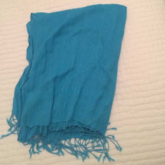 Turquoise scarf - Picture 2 of 2