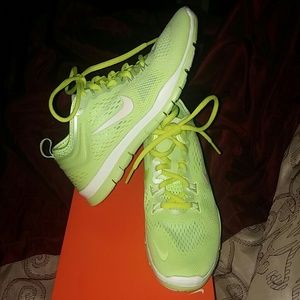 SOLD🚫⛔🚫⛔ Brand new wmns nike 5.0 shoes