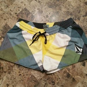 🚫🚫SOLD🚫🚫  Volcom board shorts