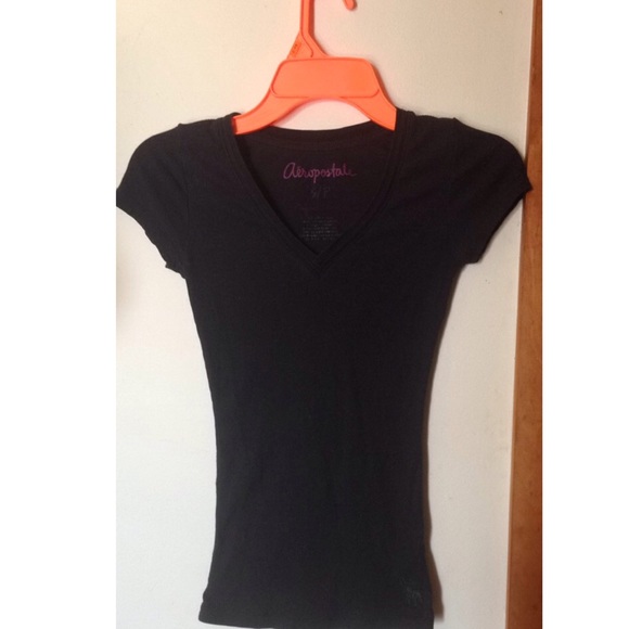 black Aeropostale v neck tee shirt