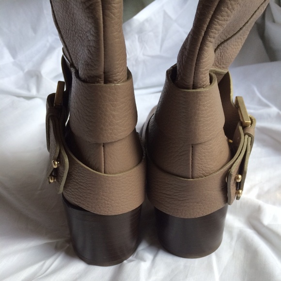 ❌SOLD❌CHLOE' buckled boots - Picture 3 of 4