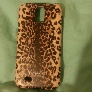 A Samsung Galaxy S5 Leopard Coach Phone Case