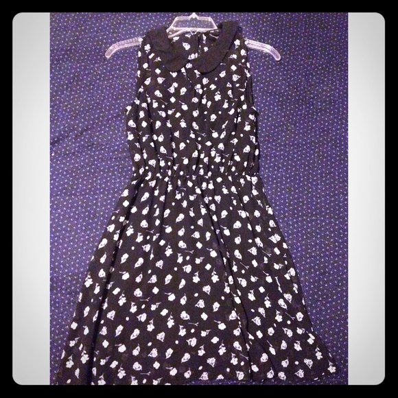 black and white floral collared chiffon dress