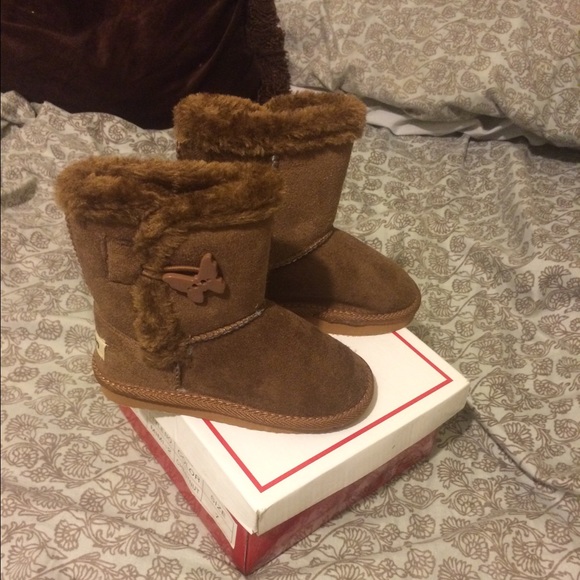 Toddler girl size 7 brown boots