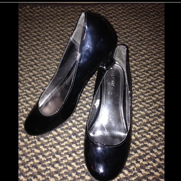 Black girls small heel shoes