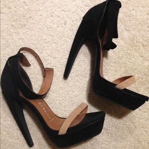 HOLD UNTIL 4/17 Jeffrey Campbell Day 2