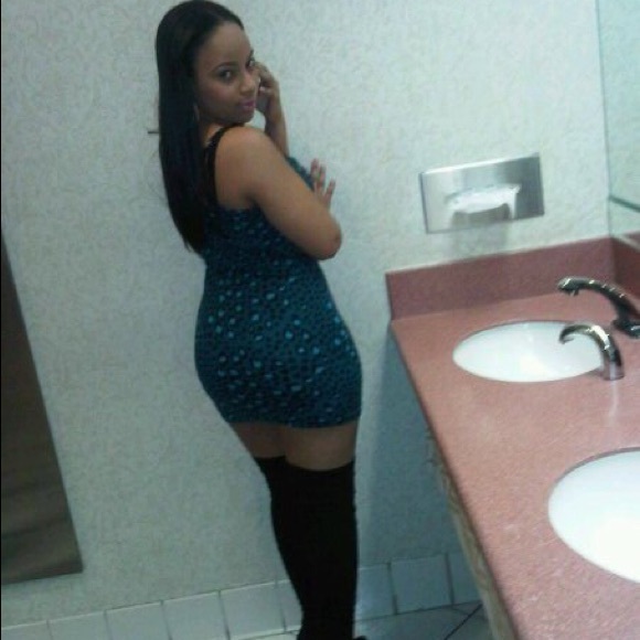 Little black dress - Picture 2 of 2