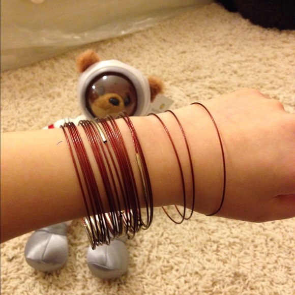 Ring + bracelet + hairpin