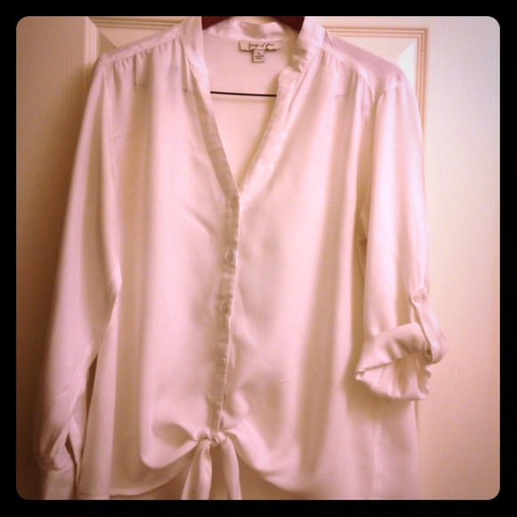White flowy front tie button down tunic