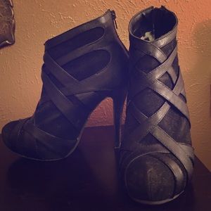***SOLD*** Black Booties!!