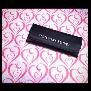 Victoria's Secret makeup Brush set!