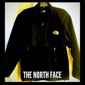 Black North face jacket
