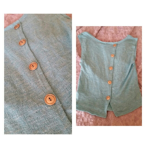 Blue and gold top - Picture 1 of 1