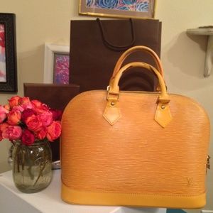 Vuitton Epi Leather Alma In Yellow
