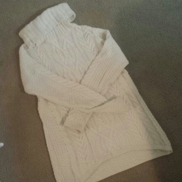 H&M long knitted sweater