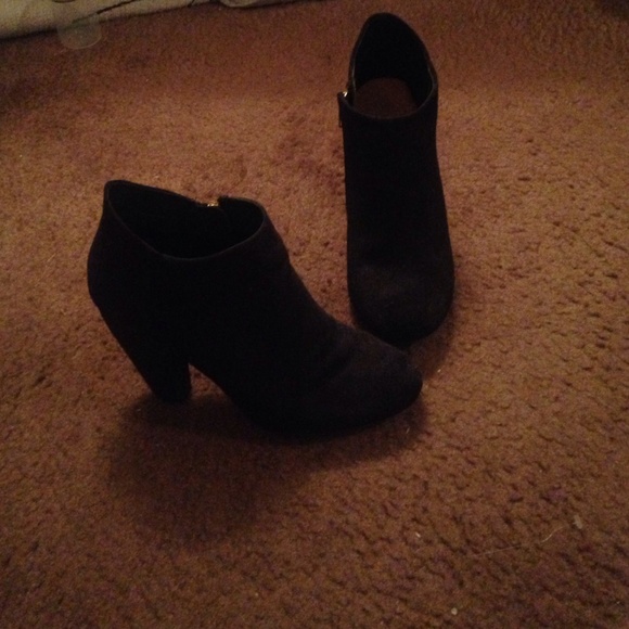 Black ankle booties