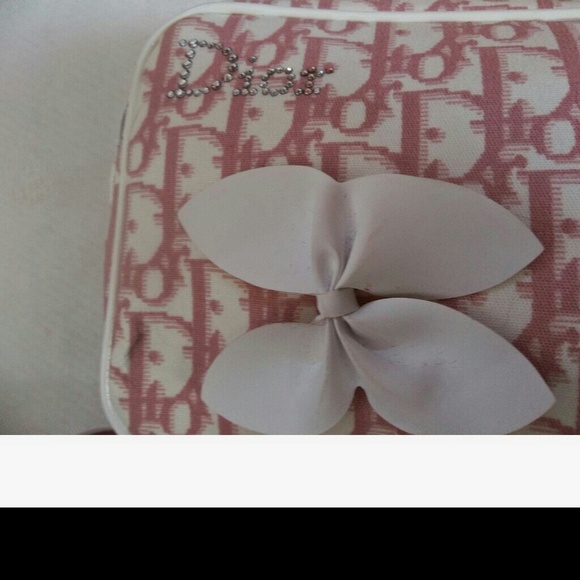 Christian Dior 'Girly' Reporter - Picture 4 of 4