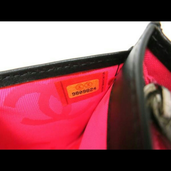 ****SOLD**** Chanel Cambon Wallet - Picture 2 of 4