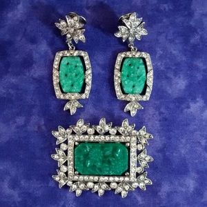 Earring and pin set