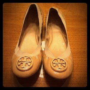 Nude Tory Burch Caroline Flats