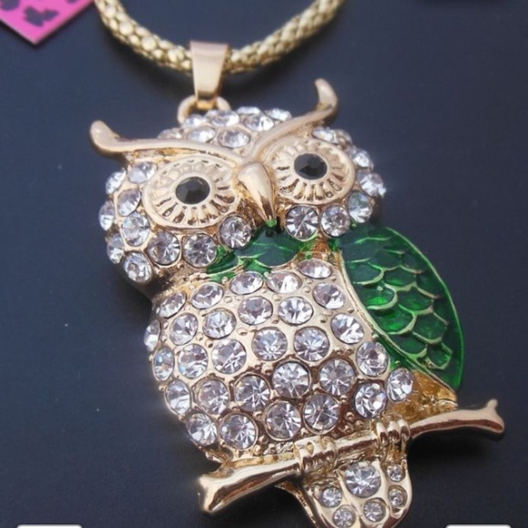GC sparkling crystal pendant necklace, enamel owl - Picture 3 of 3